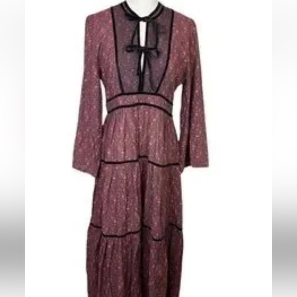 Doen Dresses & Skirts - Doen Burgundy Floral Dress